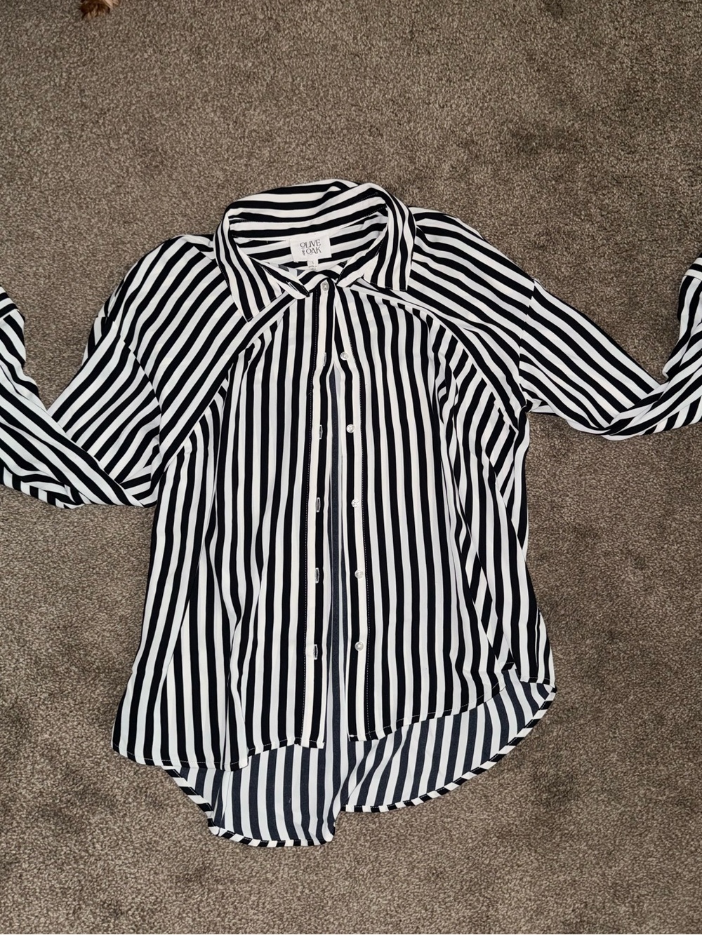 Olive & Oak Black and White Striped Button-Up Shirt
